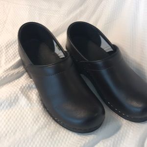 Brown Clogs rubber sole